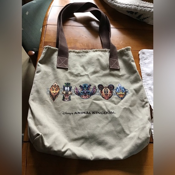 NWOT Disney Parks Tote Bag - Picture 1 of 3